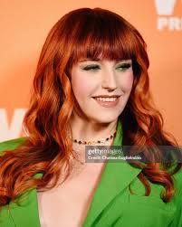 If it ain't green 💚 @worldofwonder @wowpresentsplus @rupaulsdragracelive  #RupaulsDragRaceLiveUntucked Shoes @shopakira Scarf @jordanpiantedosi  Jewerly @swarovski