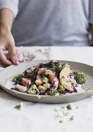 Salade De Brocoli Cremeuse Peches Amandes Poulet Trois Fois Par Jour Recipe Creamy Broccoli Salad Broccoli Salad Salad