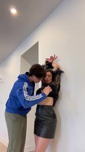 I Found This Married Woman At My Booking Apartment (I Fucked Her Without A  Condom) - FAPCAT