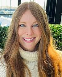 Beth Reeder's Instagram, Twitter & Facebook