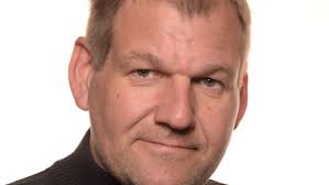 Så er der fnidder-fnadder i Nye Borgerlige igen: Kandidat strøget fra  opstillingslisten, fordi han kørte sololøb