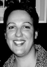 Critically Engaging the Digital Learner in Visual Worlds and Virtual  Environments