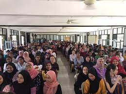 Posted by kolej t6 haji zainul abidin at 12:29 pm 5 comments. Sesi Taklimat Kolej Tingkatan Enam Haji Zainul Abidin Facebook