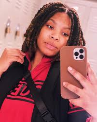 Nakia Middleton (@whatsupwithkia) • Instagram photos and videos