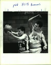 1990 Press Photo Chris Adamek, Boerne High School Basketball Player at Game