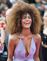 Французская модель пококетничала с дизайнером эли мизрахи. Tina Kunakey Shares An Unprecedented Video Of Her Marriage To Vincent Cassel Canada24 News English