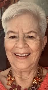 Kelly Scarbrough's Instagram, Twitter & Facebook