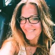 Kelly Noland's Instagram, Twitter & Facebook