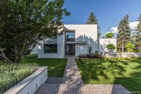 12 besucher haben bei lipták villa eingecheckt. Forest Hill Villa Architema