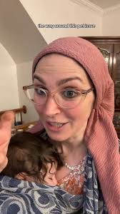 Kari Hawley's Instagram, Twitter & Facebook