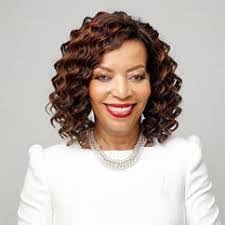 Tracy Cavalier's Instagram, Twitter & Facebook