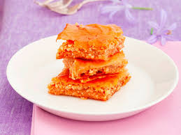 Fanno dei dolci semplicemente meravigliosi, come queste baklava asciutte (non irrorate di sciroppo, come la versione classica), cioè dei rotolini di morbida frolla ripiena di noci e. Baklava Turco