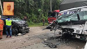 Oh ini toh, maaf bu saya nggak sengaja. Isteri Tengku Muda Pahang Kemalangan Di Mersing