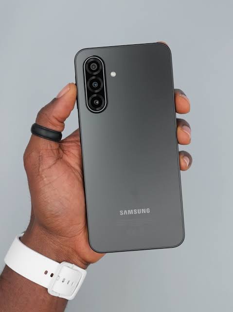 Samsung Galaxy A17 5G Unboxing and Features