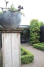 pin op garden detailing