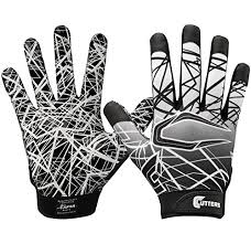 Best Football Gloves Buying Guide Gistgear