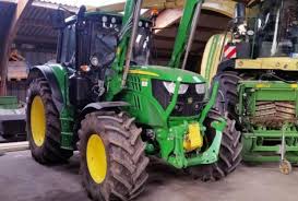 John deere 6120 b engine capacity provides efficient mileage on the field. Gelber Hirsch Mit 338 Stunden John Deere 6120 M Agrarheute Com