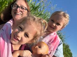 Sunflower grown from seed by Maplewood Elementary student