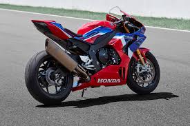 Covering comics, movies, tv like no other in the world. The Honda Cbr 1000 Rr R Fireblade Sp A Worldwide Sport Bike Icon Box Repsol