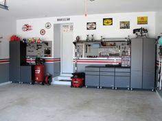 Um den boden einer garage optimal zu pflegen ist es wichtig auf die beschaffenheit zu achten und ihn vor möglichen. 53 Garagen Innen Ideen Garagen Innen Garagenbau Wandfarbe