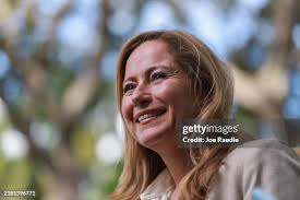 370 Debbie Powell Photos & High Res Pictures