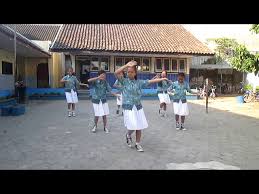 Download mp3 musik senam maumere gratis, ada 20 daftar lagu musik senam maumere yang bisa anda download. Senam Maumere Terbaru 2017 Sd Dadapsari Solo Youtube