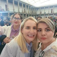 Coral Enriquez (@donellacoral) • Instagram photos and videos