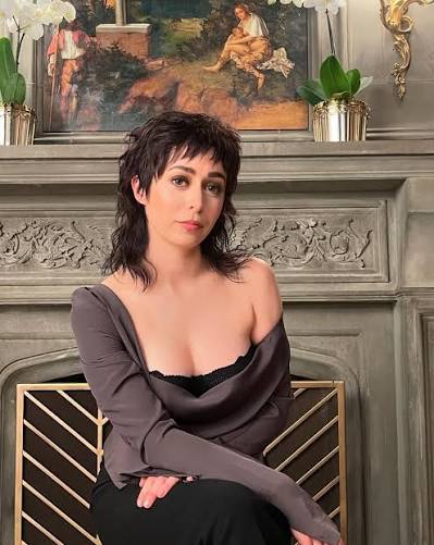 Cristin Milioti behind the scenes on 'THE PENGUIN' 🔥