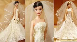 Saya beli kain perca sisa dari teman saya yang ibunya seorang penjahit, kala itu rp. Boneka Barbie Pakai Gaun Pengantin Designer Terkenal Cantik Banget Fashion Fimela Com