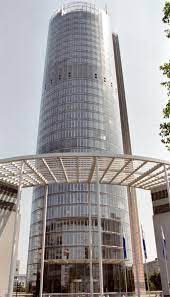 Rwe aktiengesellschaft was founded in 1898 and is headquartered in essen, germany. Rwe Tower Essen 1996 Structurae