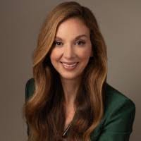 Kerry Decker's Instagram, Twitter & Facebook