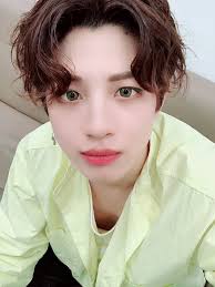 Up10tion 업텐션 France