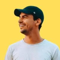 1800+ perfiles de «Marty Vargas»