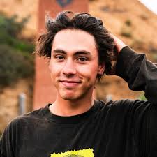 Aidan McGill Howe (@a_dan_howe) • Instagram photos and videos