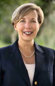 Nonprofit executive builds consulting firm out of experience