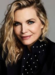 Michelle Pfeiffer Is Back As If She Ever Left Michelle Pfeiffer Actresses Celebrity Faces