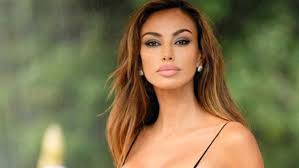 Her birth name is m?d?lina diana ghenea and she is currently 33 years old. Ce Motive Are MÄƒdÄƒlina Ghenea SÄƒ Fie Mai FermecÄƒtoarea Ca NiciodatÄƒ Tabu