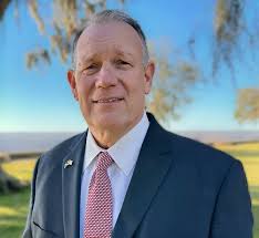 4 battle to succeed Richard Nelson for Mandeville House seat