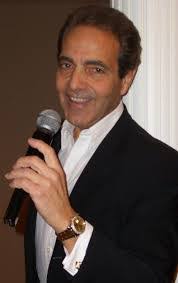 Derrick Bragg's Instagram, Twitter & Facebook