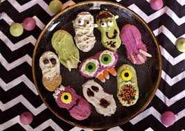 Place cookies on the prepared baking sheet and bake for 20 minutes, or until the edges are slightly golden. 6 Nutter Butter Halloween Cookie Designs A Spooky Tutorial