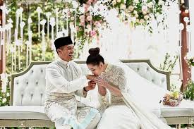 In saint paul and some other urban cities with high numbers of refugees from southeast asian, asians are both poorer and get substantially lower test scores than whites. I M No Crazy Rich Asian Says Instagram Star Chryseis Tan The Star