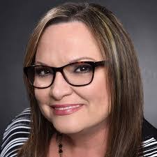 Julie Macgregor's Instagram, Twitter & Facebook