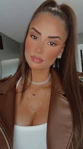 Cynthia Underwood's Instagram, Twitter & Facebook