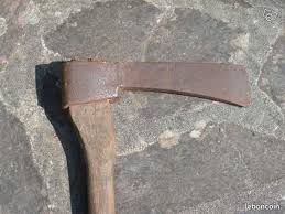 Servait A Enlever L Ecorce Des Arbres Abattus Vieux Outils Outils Abattant