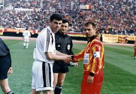 Süper lig'de 17 eylül cuma günü diğer i̇zmir temsilcisi göztepe ile karşılaşacak altay, hazırlıklarına başladı. Altay Goztepe 1999 2000 Spor