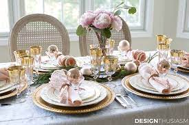 25 inspiring christmas table setting ideas. Elegant Holiday Table Setting With Gold And Pink Christmas Decorations Pink Christmas Table Rose Gold Christmas Table Pink Christmas Table Setting