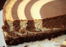 Chocoholics Aufgepasst Cremige Zebra Topfentorte Mit Keksboden Verlosung Von Drei Schoko Backbuchern Wild Auf Schokolade Schokohimmel Rezept Keksboden Kuchen Kuchen Ohne Backen Zebra Kasekuchen
