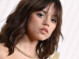 Jenna Ortega vittima dei deepfake da quando aveva 14 anni: la rivelazione  shock