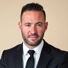 🥂It's time to celebrate!🥂 🌎👩🏻‍💻✈️Motivation is generated by passion… 