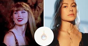Taylor Swift's favorite Phoebe Bridgers x Catbird jewelry is back in stock  for the last time https://trib.al/yTCKYM1